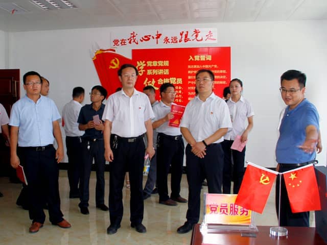 梁山縣委常委、組織部部長(zhǎng)王建一行蒞臨天意機(jī)械調(diào)研