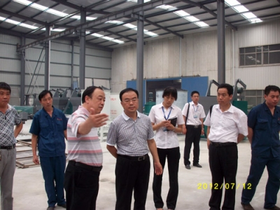 2012.7.12日李國(guó)忠教授到我公司參觀(guān)考察、指導(dǎo)工作