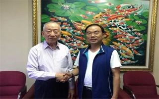 印尼著名僑領(lǐng)、印尼泛印集團(tuán)董事長(zhǎng)、印尼總統(tǒng)大學(xué)創(chuàng)辦人-李文光